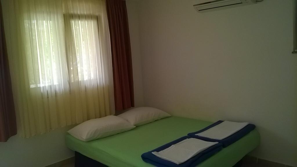 Apartments Jurjevic Петрчане Екстер'єр фото