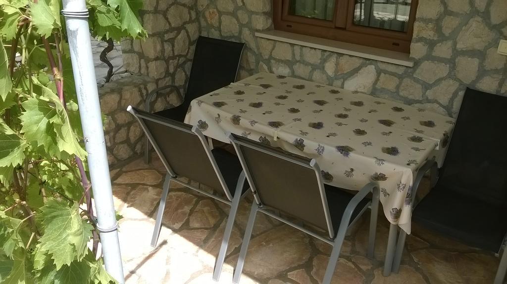 Apartments Jurjevic Петрчане Екстер'єр фото