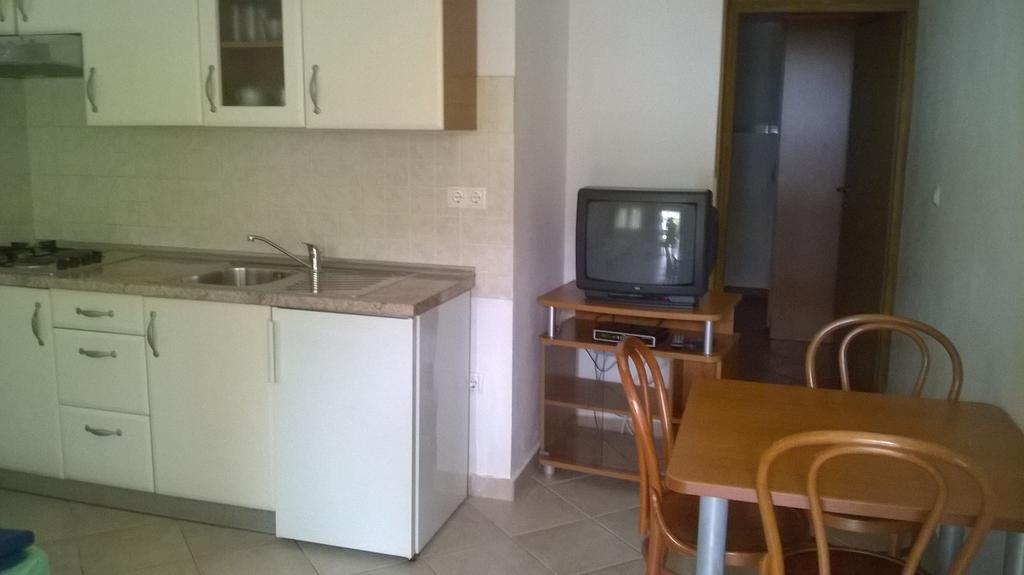 Apartments Jurjevic Петрчане Екстер'єр фото