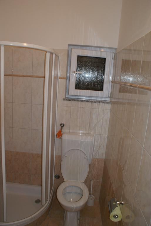 Apartments Jurjevic Петрчане Екстер'єр фото