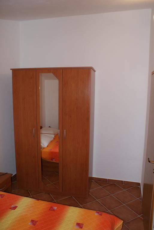 Apartments Jurjevic Петрчане Екстер'єр фото